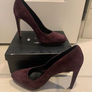 Women's Shoes Size 9